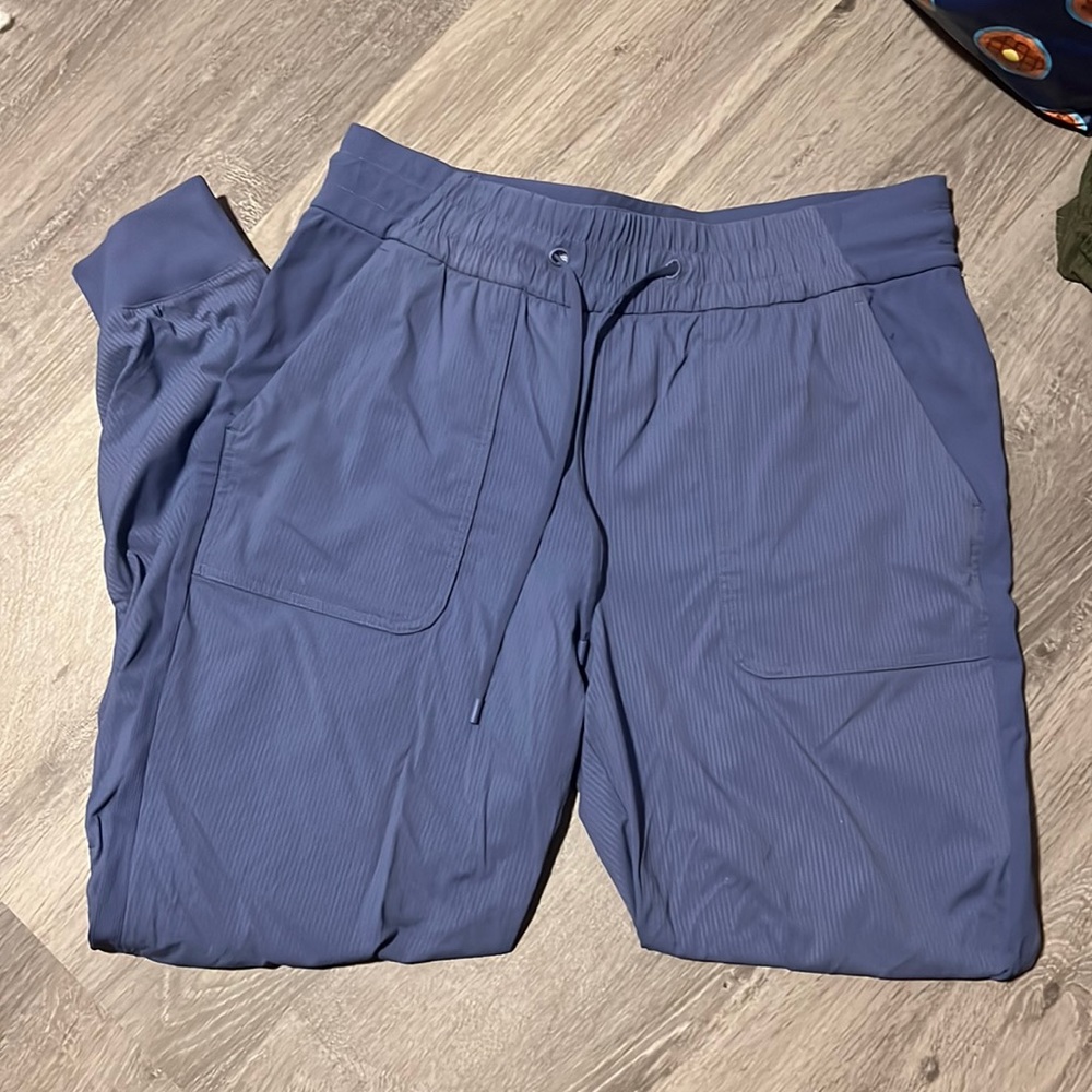 Lululemon joggers